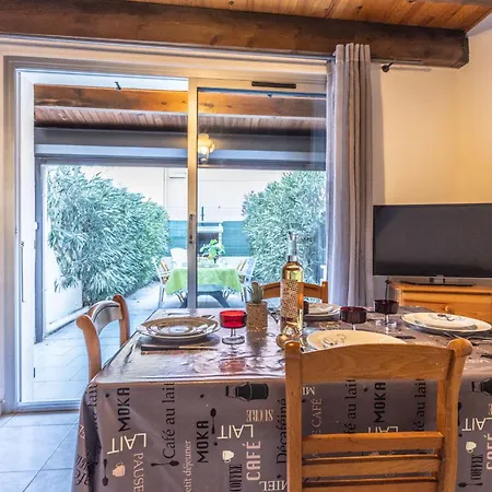 Cap Caddy By Interhome